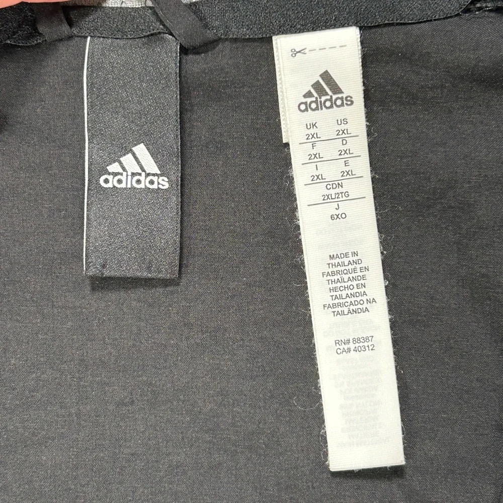 Adidas Black Gray Full Zip‎ Windbreaker Jacket Color Block design raglan sleeves